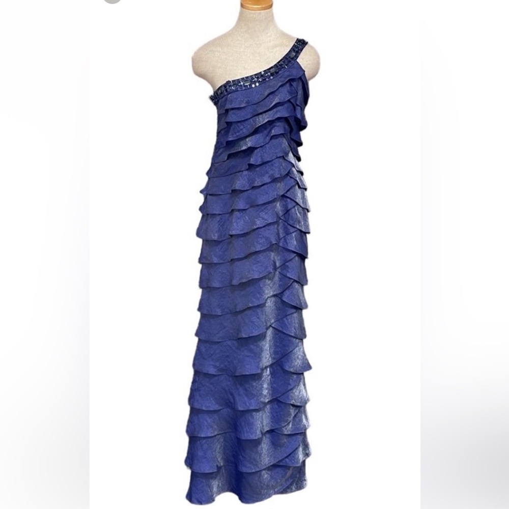 🛍️Adrianna Papell Collection Dress Long Gown One Shoulder Ruffles Purple Size 6